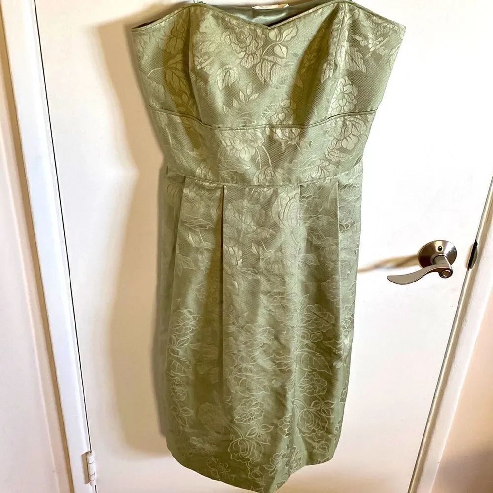 NWT- ANN TAYLOR CELEBRATIONS -Green silk Floral Strapless Pleated Dress-Size 10